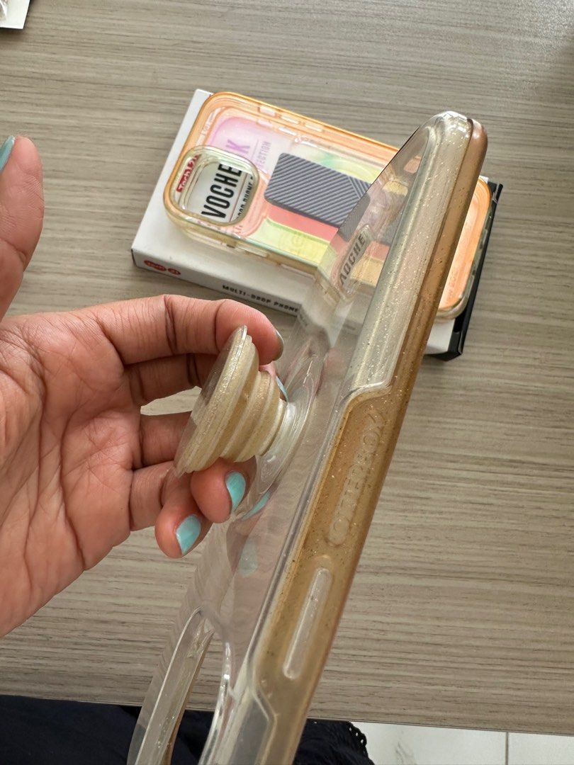 iPhone 13 Pro Max otterbox, evocheck (Category: Cases & Sleeves) located in Caloocan City. Submitted by bbkk08 (Listing ID 1298140433, Image 1). Description: Sold as bundle Last price.