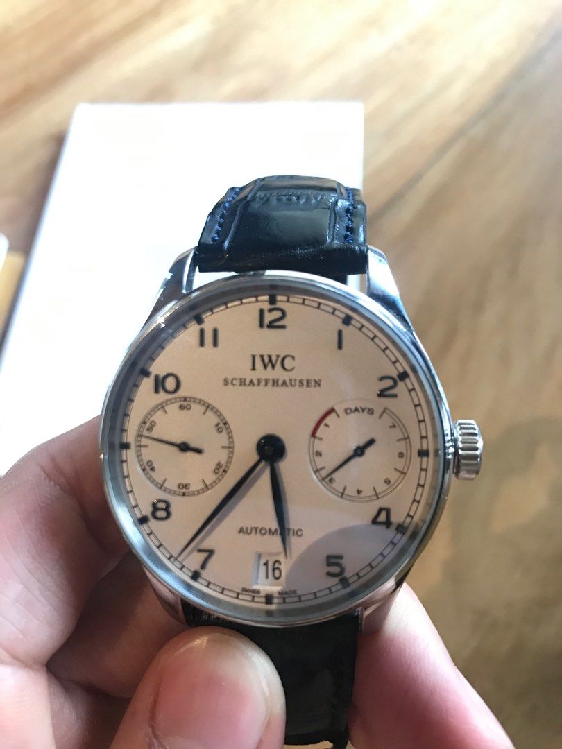 IWC 5001 Portuguese Automatic 7 Days (Category: Men's Watches) located in Quezon City. Submitted by gambitph (Listing ID 1298134379, Image 2). Description: 2007 IWC 5001 Portuguese Automatic 7 days comes complete with box, manual and card. Box is delapitated from age though. Minor issue of date not being centered when the date changes..