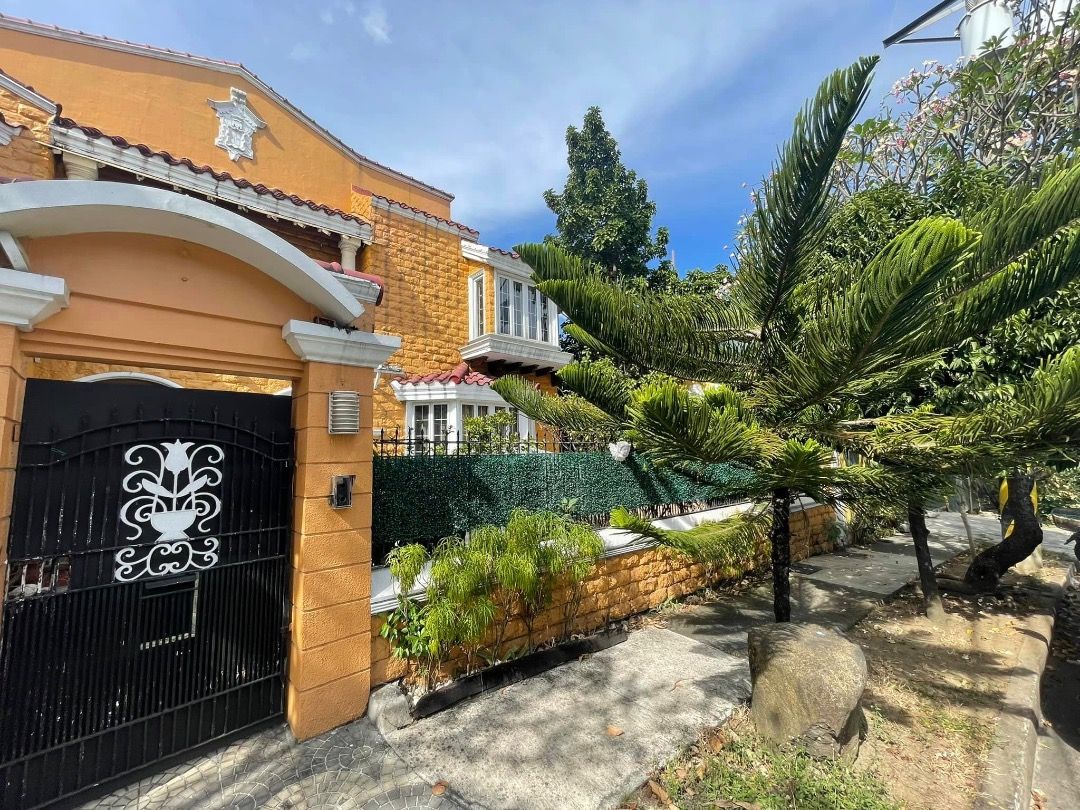 Lot For Sale in Makati Bel Air Village with Old House Prime Lot Not