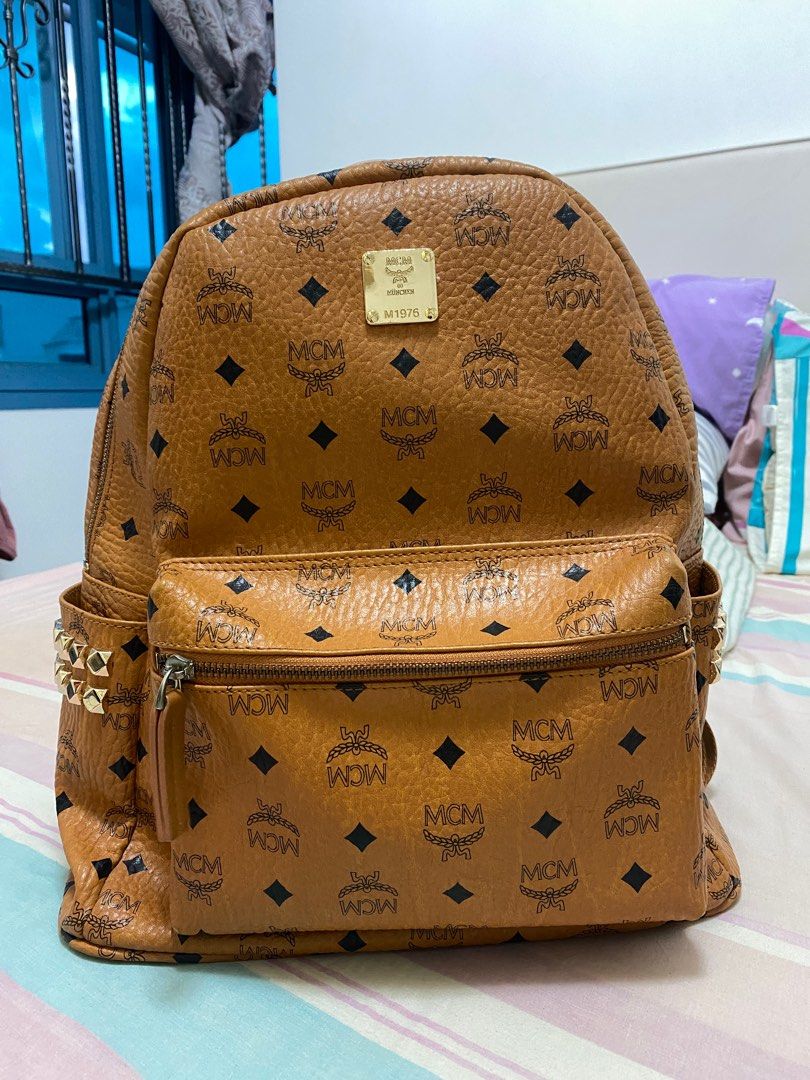 Mcm backpack m1976 hot sale