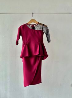(Category: ) located in . Submitted by ynaa_closet (Listing ID 1298174488, Image 1). Description: .