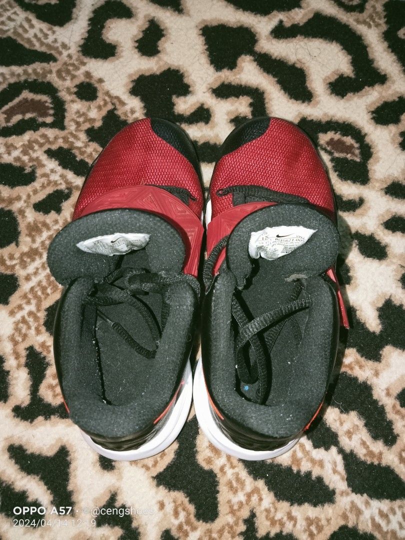 Kyrie flytrap harga best sale