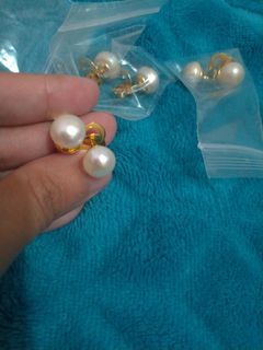 Off white SOUTH SEA PEARL (ORIGINAL), plated in 14k setting