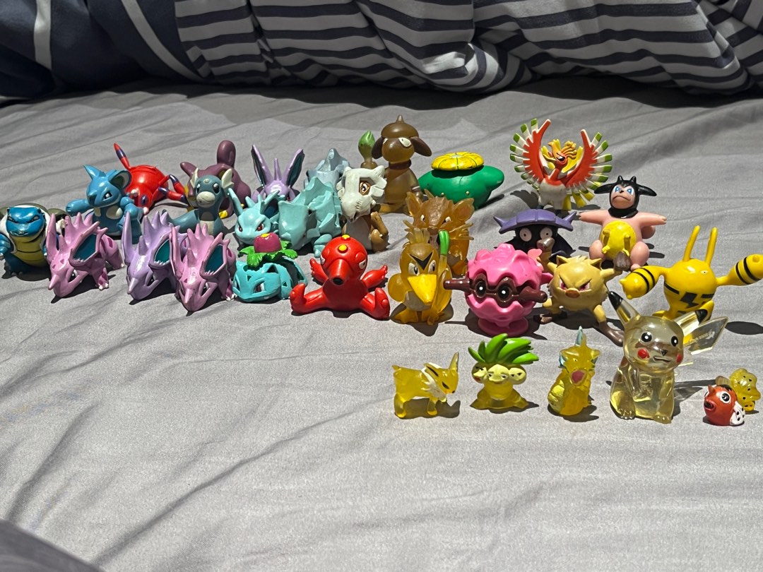 Lot De Figurines Tomy Pokémon CGTSJ – Vintage, Rares, Neuves
