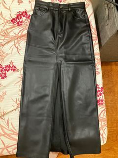 Pull & Bear black leather skirt