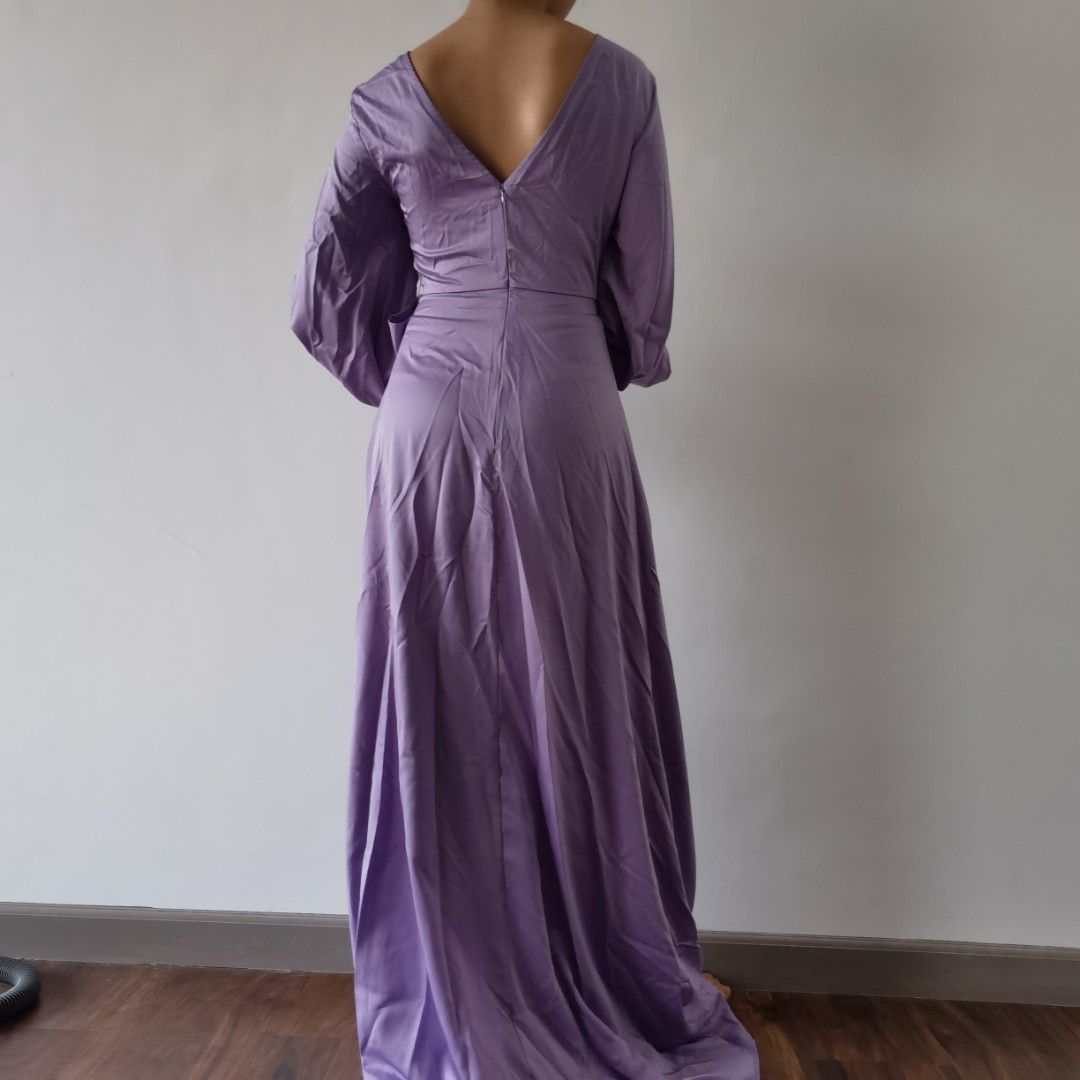Purple heavy silk gown (Category: Evening dresses & gowns) located in Mabalacat. Submitted by thriftte (Listing ID 1298189138, Image 2). Description: Brandnew with belt slot, super nice quality..
