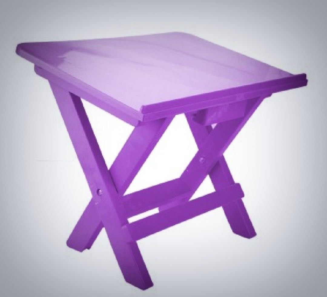 reciting floor table, Furniture & Home Living, Furniture, Tables & Sets