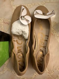 (Category: ) located in . Submitted by xthecloset (Listing ID 1298261108, Image 1). Description: .