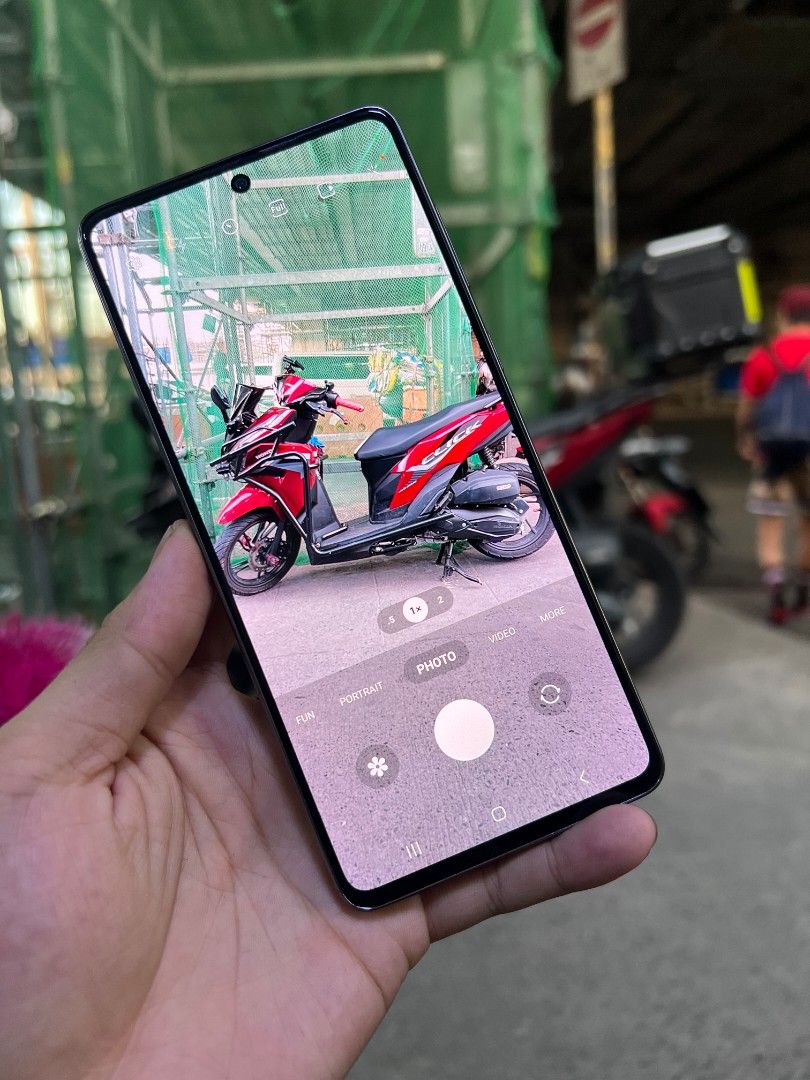 samsung A73 (Category: Samsung) located in Quezon City. Submitted by mubrogadgets (Listing ID 1298159531, Image 2). Description: SUPER SALE!!! 🔥SAMSUNG A73 5g❤️ for sale or swap 10500 pesos only NO ISSUE NO HIDDEN ISSUE ➡️Super linaw ng both camera ➡️finger print in display ➡️gaming Phone • 128GB | 8GB • NTC •Super AMOLED, 120Hz, 800 nits (HBM) •5000 mahh •Qualcomm SM7325 Snapdragon • Inclusion: complete • 3 days Store Warranty ✅DIRECT 2ND HAND 