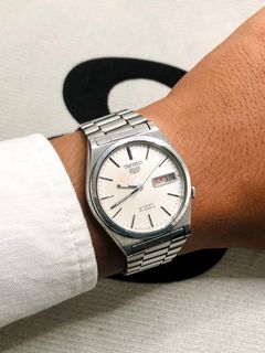 (Category: ) located in . Submitted by gadgets2700 (Listing ID 1298272994, Image 1). Description: .