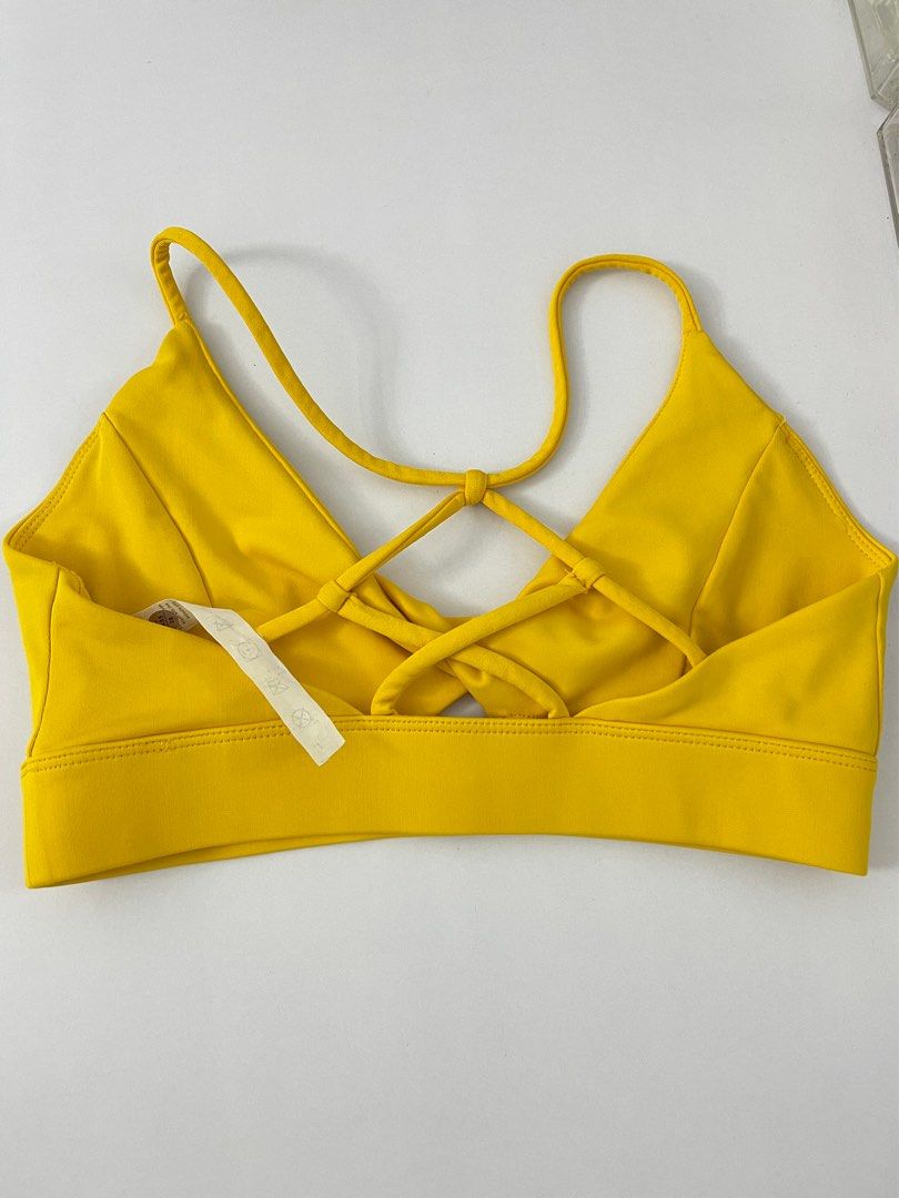 Sports bra 💛 (Category: Activewear) located in Santa Rosa. Submitted by cutecottons09 (Listing ID 1298262778, Image 2). Description: New without tag thick fabric Small on tag pero mas fit sa Xs Can be used as sports bra or swim top 😊 Original price php 500.