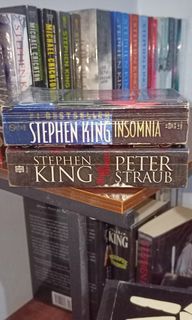 Stephen king books (second hand)
