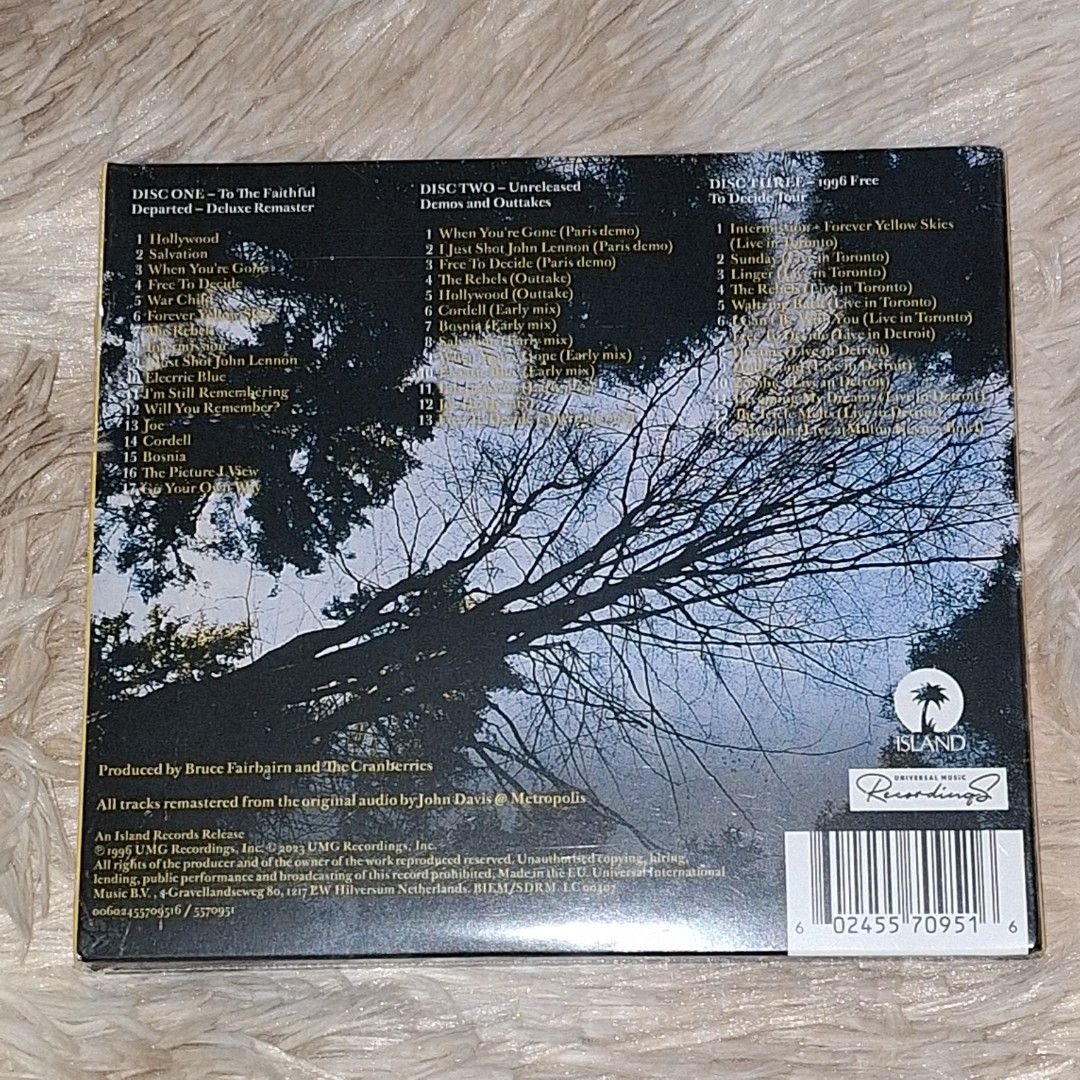 The cranberries (Category: Vinyls) located in Caloocan City. Submitted by collectionsitems (Listing ID 1298257326, Image 2). Description: Welcome to our shop collectible pop up shop! 👝Posted items are on hand. 💿🎧🎵💽🎷📽🎥 CD'S / DVD's Books & VINYL are all imported made in uk our local opm album and original in mint to nearmint & unsealead sealed brand new 🛒Pls add to cart to check stocks availability. 💵We sell quality products at reasonabl