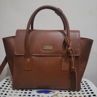 (Category: ) located in . Submitted by anythingpreloved6 (Listing ID 1298178256, Image 1). Description: .