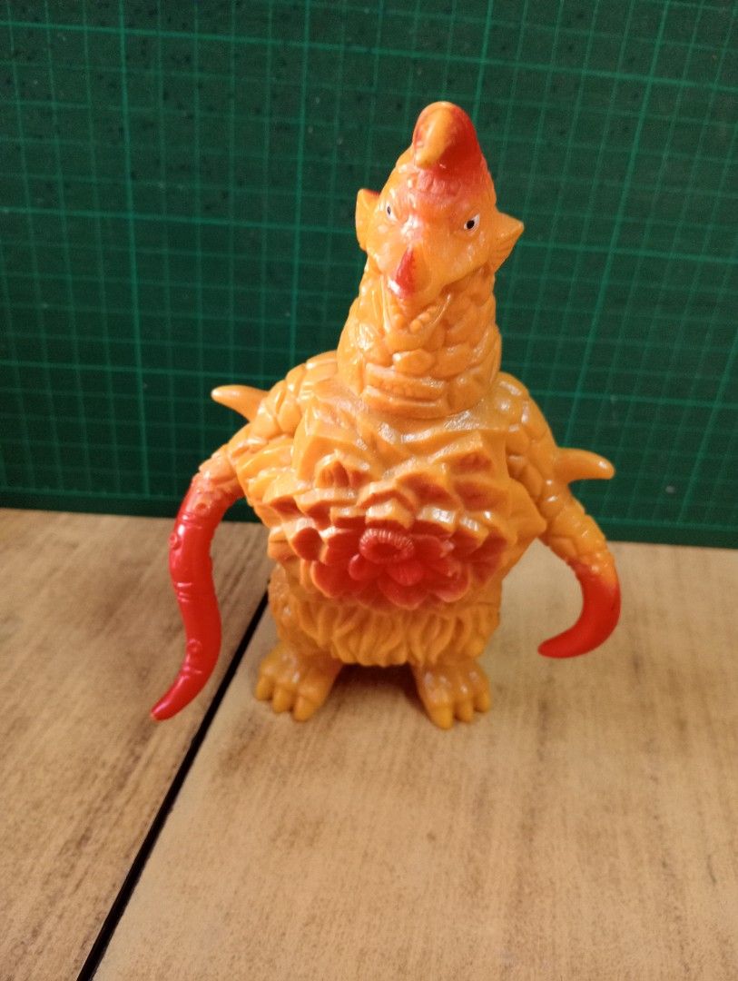 ULTRAMAN kaiju Astromons, Hobbies & Toys, Collectibles & Memorabilia ...