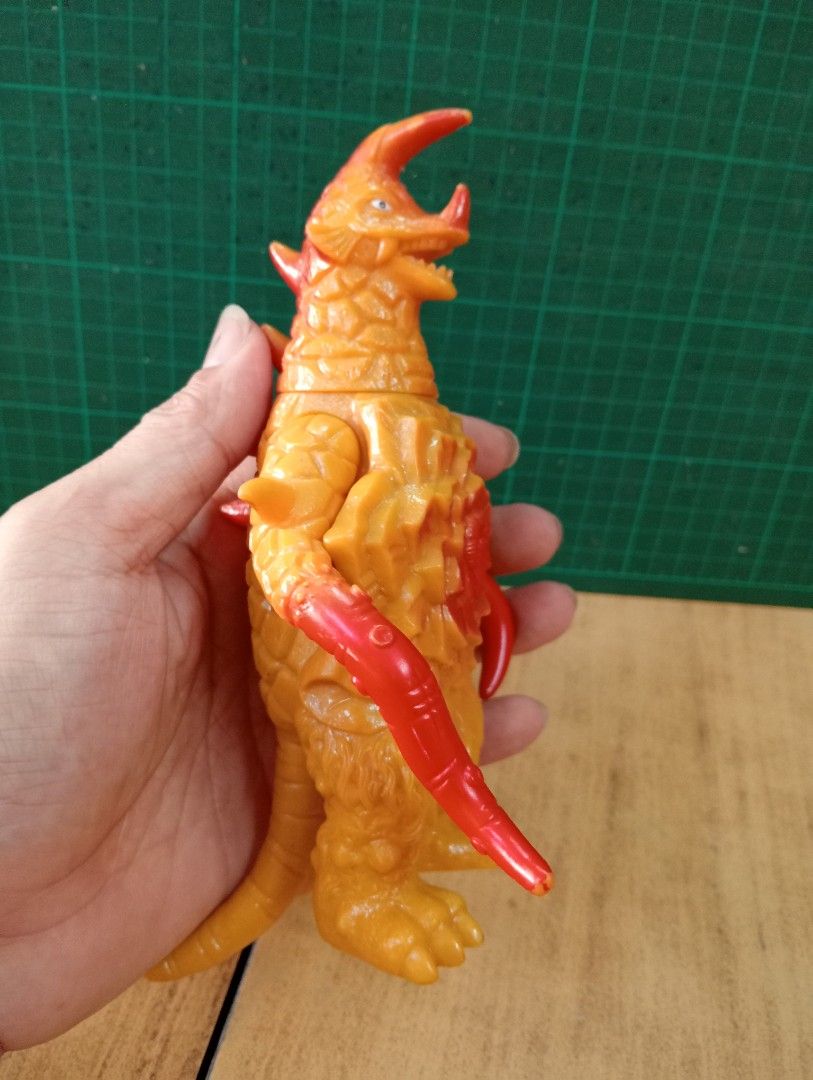 ULTRAMAN kaiju Astromons, Hobbies & Toys, Collectibles & Memorabilia ...