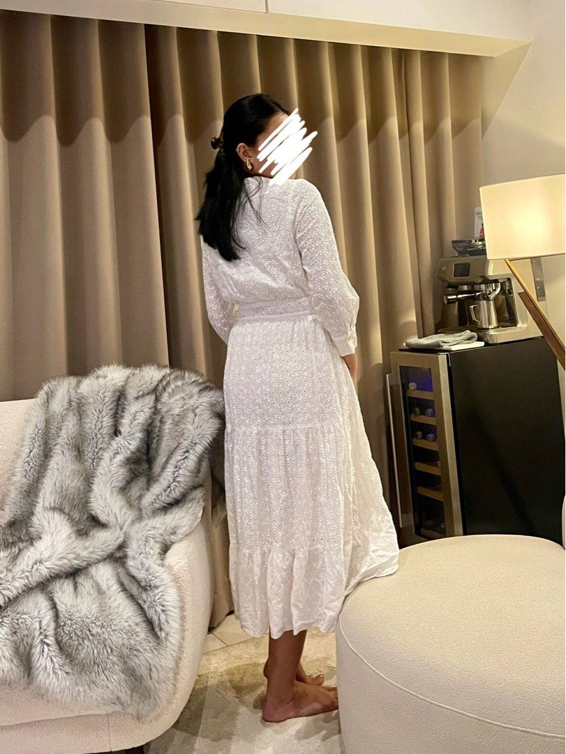 ZARA Summer eyelet dress (Category: Dresses) located in Pasig City. Submitted by TaufuChan (Listing ID 1298287483, Image 3). Description: Bought for almost P5,000 Worn once only Very elegant Zara dress Small-medium RFS: Gained weight.