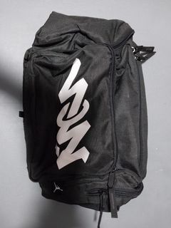 Zion Jordan black sling bag