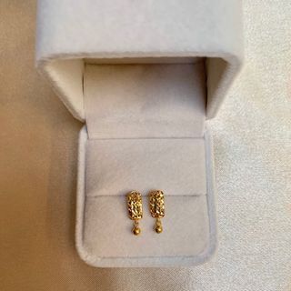 18K Gold Diacut Dangling Earrings