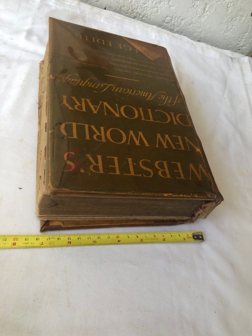 1960 Webster's Dictionary College Edition (Category: Textbooks) located in Paranaque City. Submitted by rookie33 (Listing ID 1298312056, Image 2). Description: as-is complete pages Gcash .
