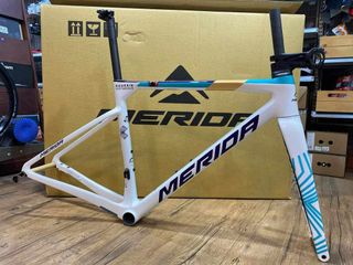 （分類：）位於 。 由 RDbike 提交（商品編號 1298425843，圖片 1）。簡介： 。