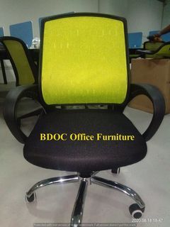 2 color mid back office chair with arm / office partition / office table / office furniture