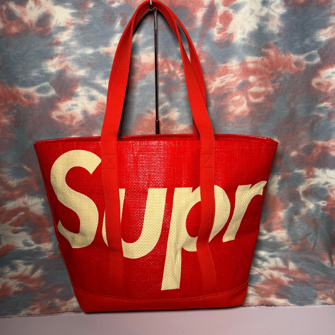 90% new supreme raffia tote bag red 紅色藤織手提袋可上膊totebag