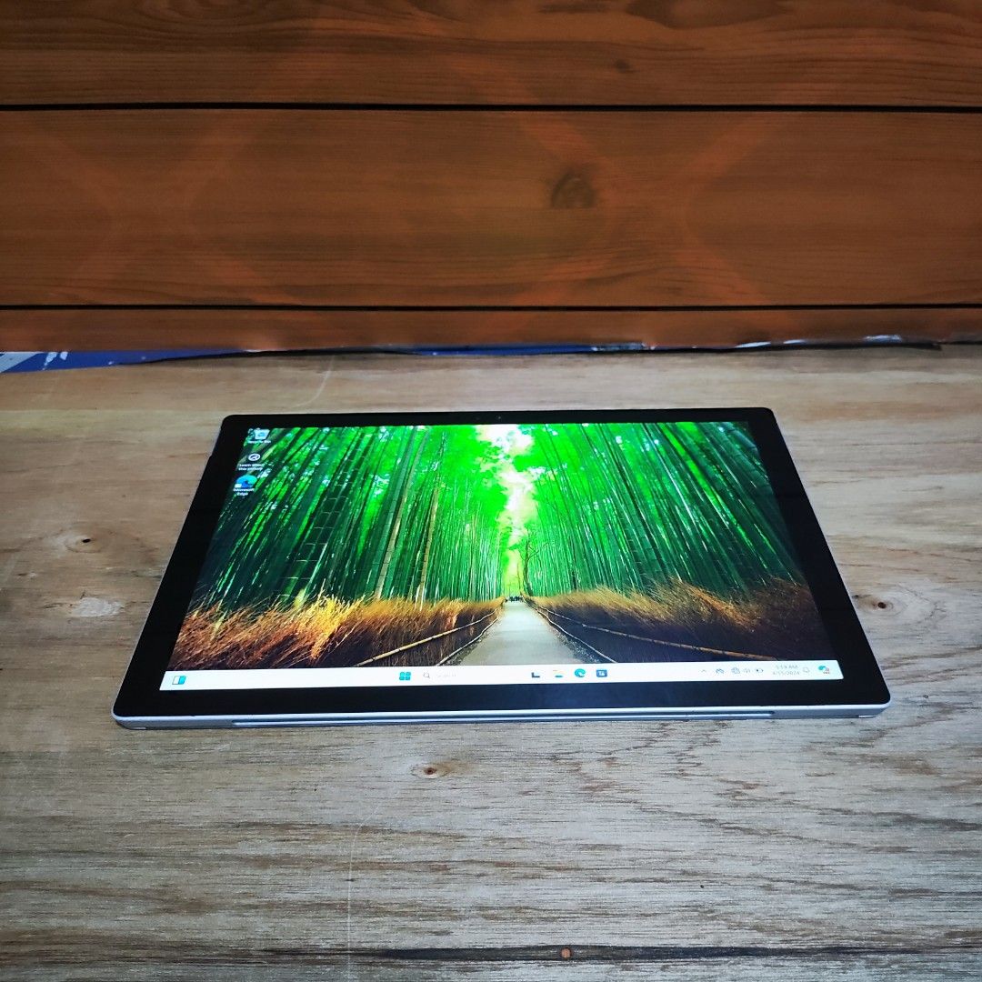- Surface pro 4 2in1 Touchcreen- 6th gen Core (Category: Laptops & Notebooks) located in Manila. Submitted by jaycore19 (Listing ID 1298421755, Image 1). Description: - Surface pro 4 2in1 Touchcreen- 6th gen Core i5-6300U 2.4Ghz-Windows 10 -RAM 8Gb DDR4- Storage 256gb ssd- Size 12 inch - Graphics HD 520- Original Charger- Battery 4hrs - actual pics posted! - Resolution (2736 × 1824) Quad HD ■ Second Hand ■ Good Condition■97% Smoothness■ Good Perf