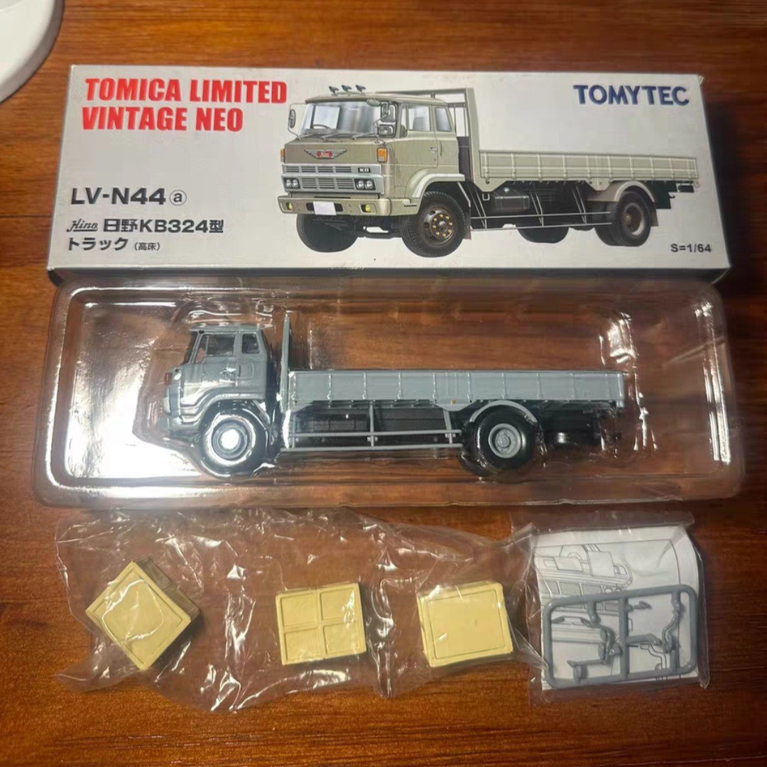 Tomytec LV-N44a Hino 日野KB324型truck 高床tomica limited vintage 