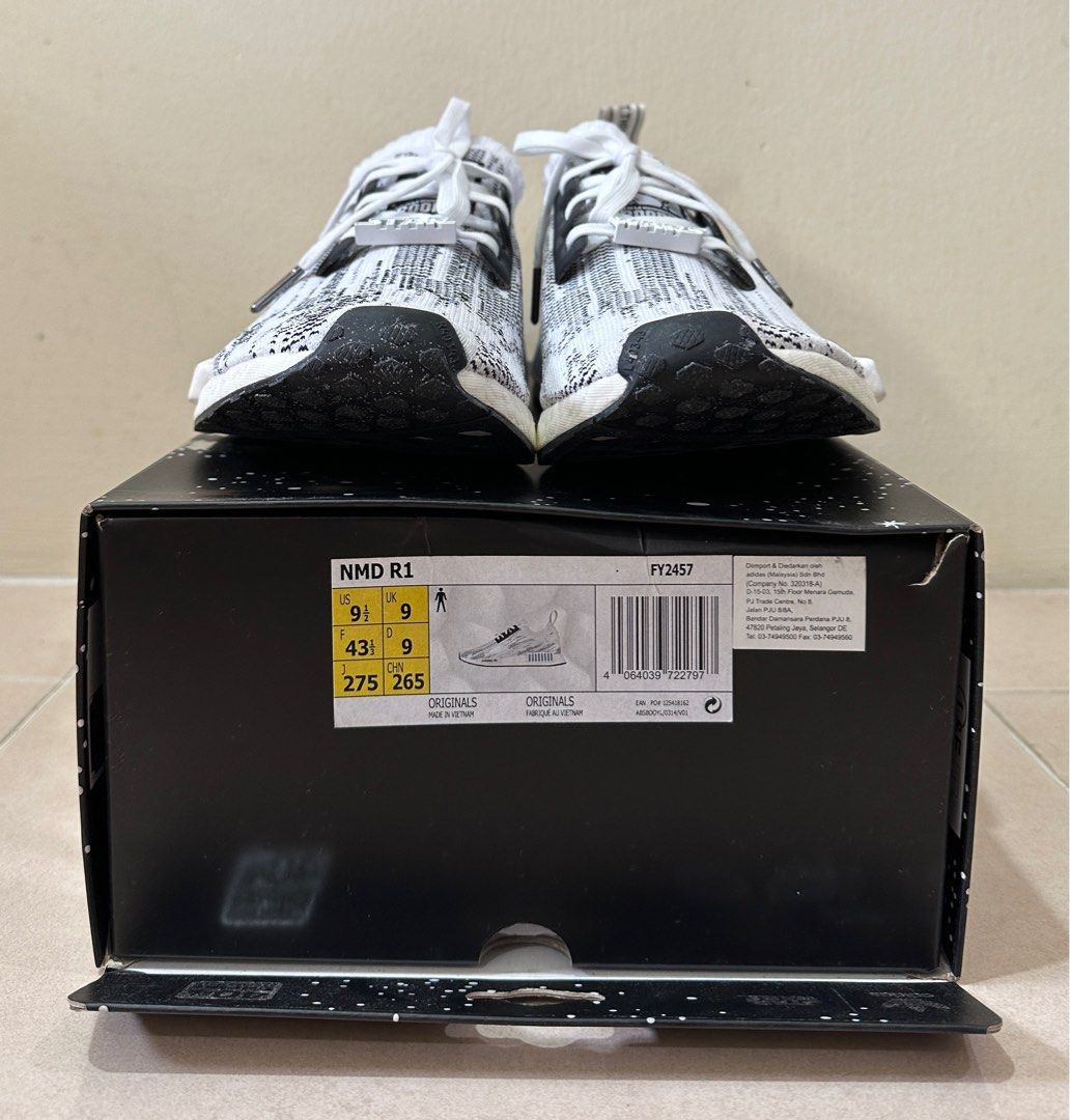 adidas gazelle silver green womens Star Wars x Nanzuka x adidas Star Wars x Nanzuka x adidas NMD R1 Darth  Vader IE6000
