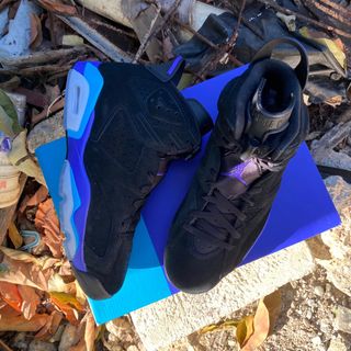 (Category: ) located in . Submitted by snkr_hype (Listing ID 1298457250, Image 1). Description: .
