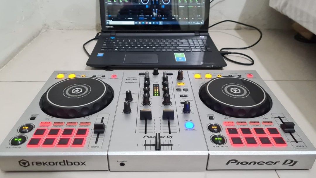 ddj 400 silver
