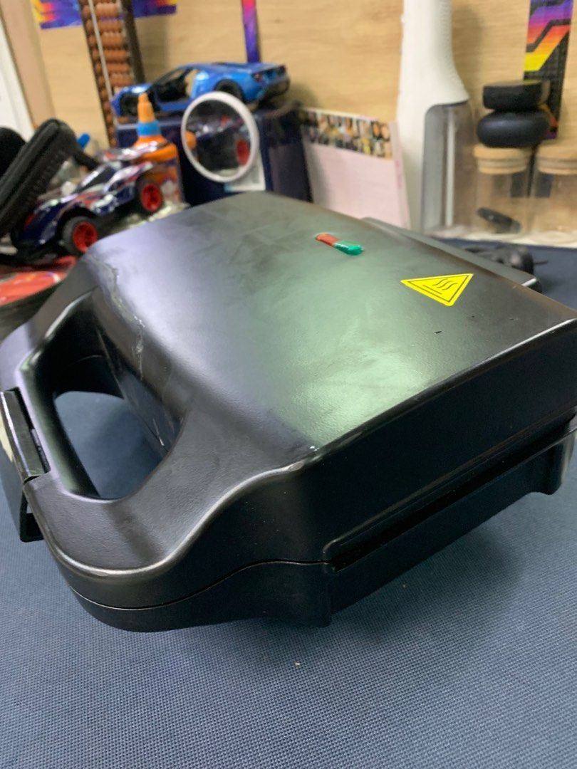 Anko Sandwich Maker -220volts / w issues (Category: Breadmakers) located in Pasay City. Submitted by meostore (Listing ID 1298311772, Image 3). Description: Item is in good condition wotking 220volts with markings pls see attached pics for reference pm for order .
