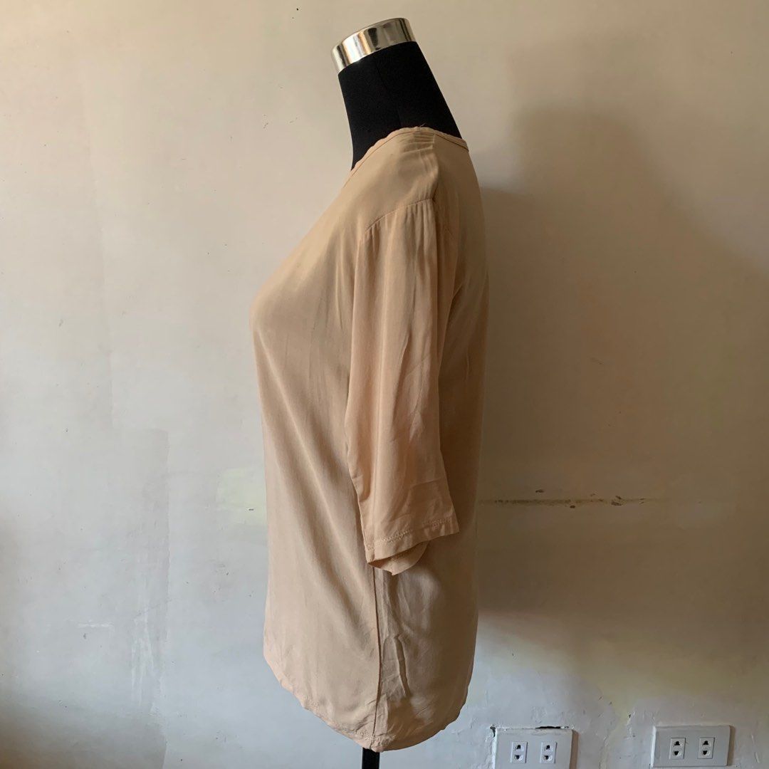 Beige 3/4 Sleeved Chalis Coordinates (Category: Sets or Coordinates) located in Pasay City. Submitted by philippineartisansells (Listing ID 1298392968, Image 3). Description: ✅Brand: N/A ✅Fits: Freesize (size S-L) ✅Condition: Never used, just washed and stored ✅Features: color rate - 10/10, good quality cotton linen, comfortable wear TOP: short sleeves PANTS: stretch waist (with garter all over, 22-31 inches, length = 33 inches) ✅Issues: N/A See 