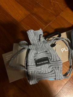 (Category: ) located in . Submitted by elovediary (Listing ID 1298429015, Image 1). Description: .