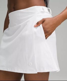 BNWT Lululemon Wrap-front mid rise golf skirt (white)