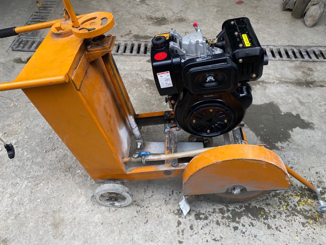 Concrete Cutter Rent (Category: Construction Tools & Equipment) located in Quezon City. Submitted by mark.buiza (Listing ID 1298427386, Image 1). Description: Concrete Cutter Rent We accept services ( kontrata ) Including 2 workers , mobilization and diesel for engine all in. Price my depend how many meters you will be cutting. If you are interested you may call my no. For more information. 09175519618 09206940146 Tel. No. 7729 - 1765 Look for Ma