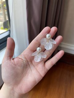 Dainty Pearl/ Floral Earrings