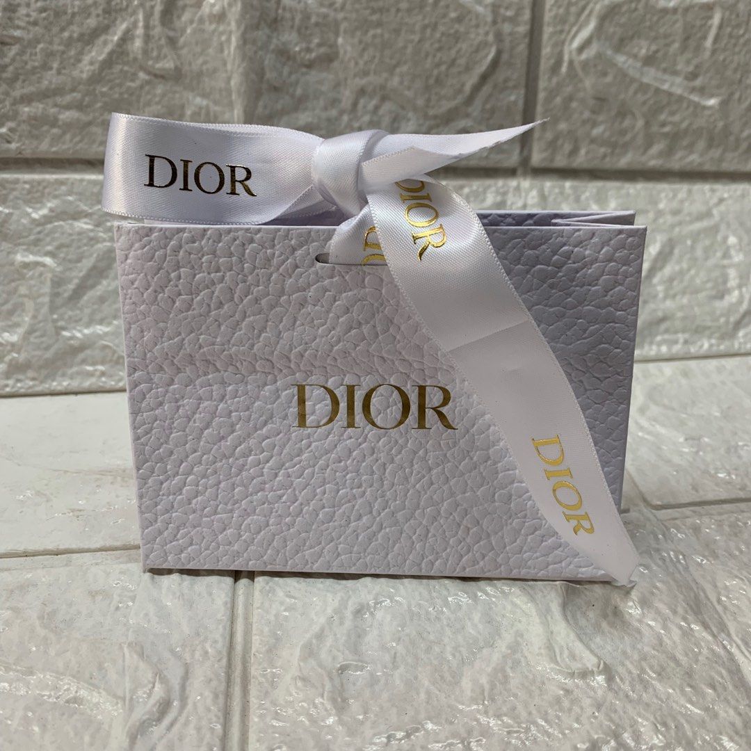 Dior Mini Paperbag (Category: Luxury Accessories) located in Manila. Submitted by thekidshop (Listing ID 1298397154, Image 1). Description: Mini micro size .