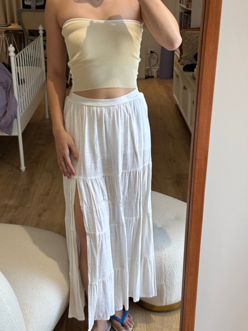 Forever 21 white flowy skirt hot sale
