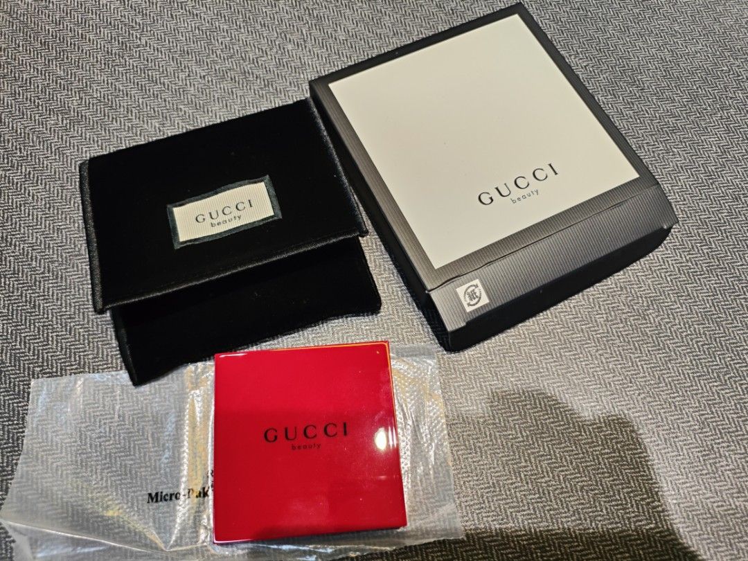 Gucci 鏡, 名牌, 飾物及配件- Carousell