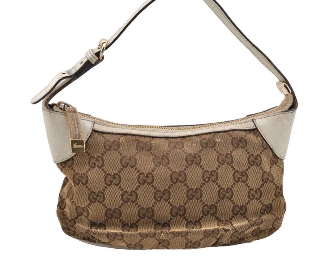 Gucci handbag canvas leather (Category: Luxury Bags & Wallets) located in Makati City. Submitted by luxebyjoyce (Listing ID 1298394294, Image 1). Description: 💯 authentic! Issue: Canvass stitches Rank: B No inclusions With code Location: Makati MOP: Gcash/ BPI .