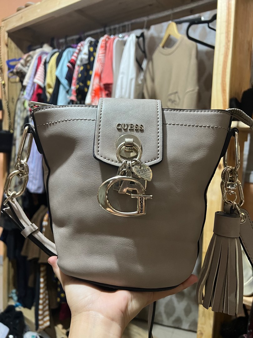 guess bucket bag Women s Fashion Bags Wallets Purses Pouches on Carousell