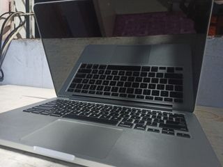 Macbook Pro 13" Early-2015 (Defective/For parts)