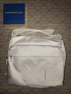 （分類：）位於 。 由 ovalentino 提交（商品編號 1297451850，圖片 1）。簡介： 。