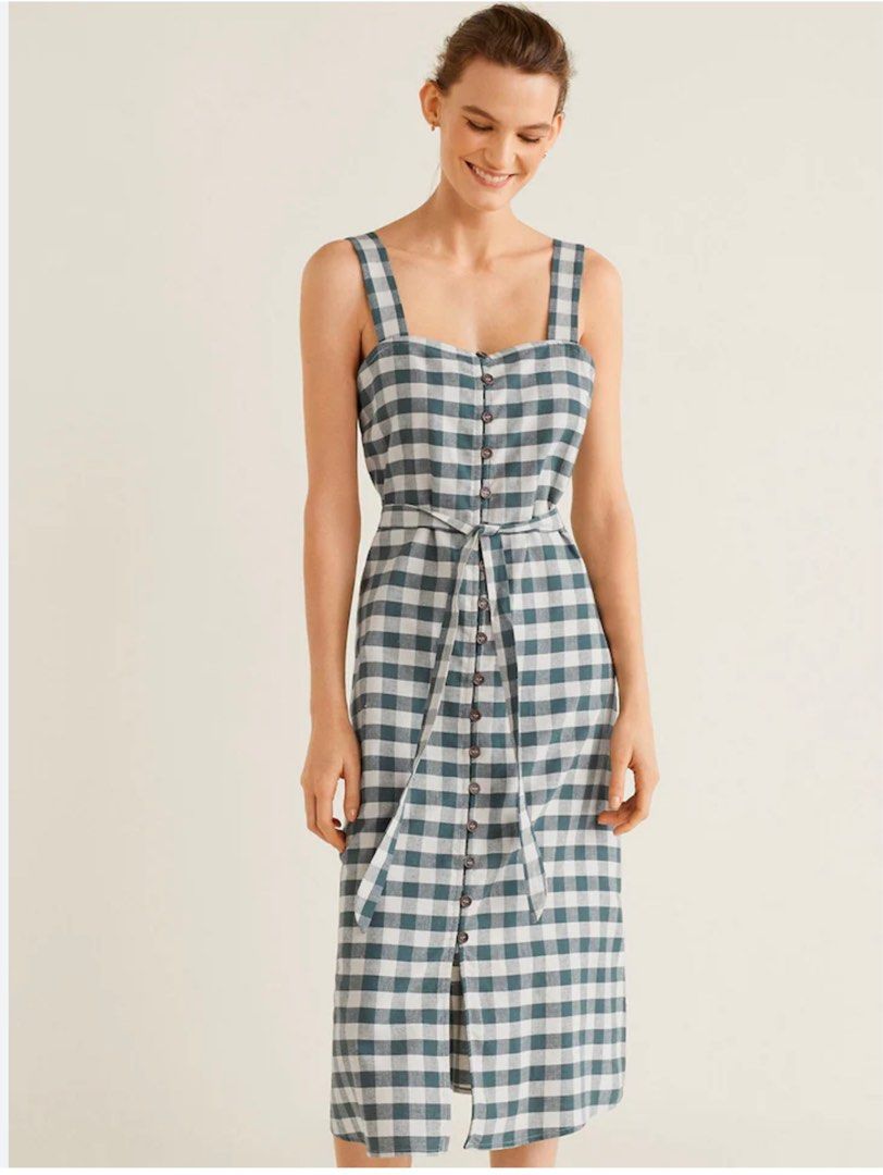 Mango linen gingham dress (Category: Dresses) located in Manila. Submitted by declutterwmexx (Listing ID 1298397015, Image 1). Description: .
