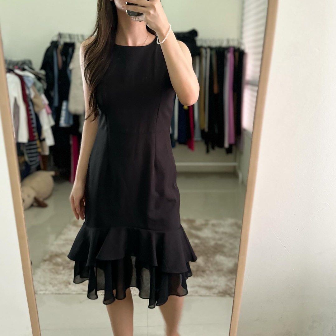 Mikayla sg black ruffled midi dress, Fesyen Wanita, Pakaian Wanita ...