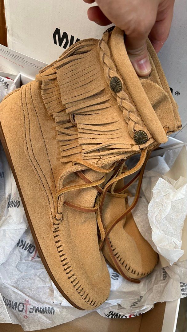 minnetonka double fringe boots Women s Fashion Footwear Boots on Carousell