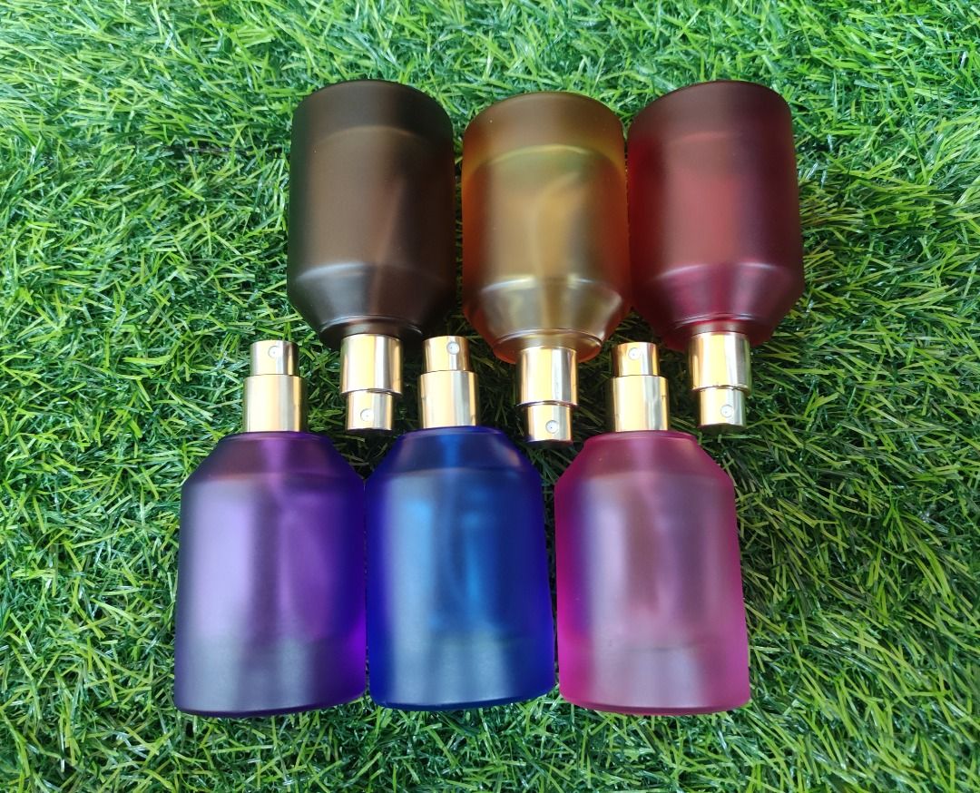 Mushroom Perfume Bottle 50ml (Category: Fragrance & Deodorants) located in Quezon City. Submitted by glasspakph (Listing ID 1296580216, Image 3). Description: SKU: GPP-274, GPP-275, GPP-276, GPP-277, GPP-278, GPP-279 Description: Size: Length x Width x Height -50ml (4.8cm x 4.8cm x 10.5cm) Material: Glass Design: Mushroom Color: Violet / Blue / Pink / Gold / Amber / Red Introducing the Mushroom Perfume Bottle 50ml! This delightful set features fi