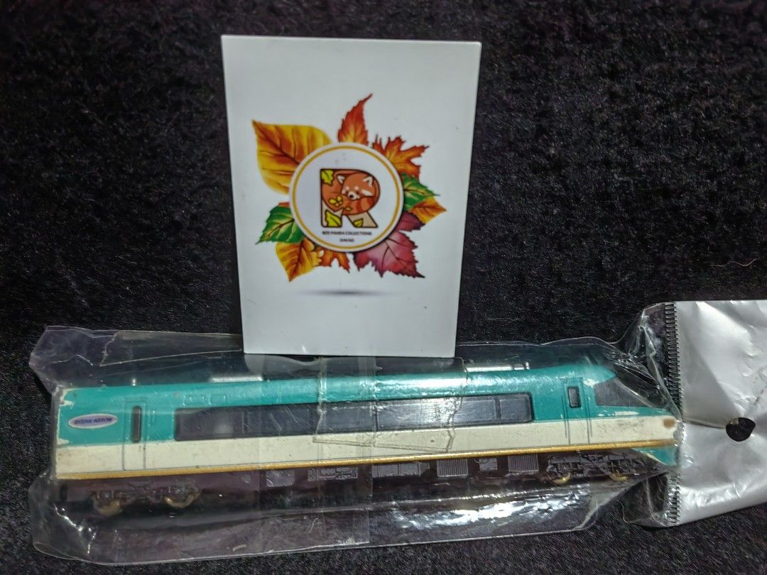 N Gauge Diecast Scale Model No.77 Ocean Arrow Express Train (Category: Vehicle & Diecast Models) located in Davao. Submitted by redpandacollections (Listing ID 1298296464, Image 1). Description: N Gauge Diecast Scale Model No.77 Ocean Arrow Express Train This is a JR West limited express train called ``Ocean Arrow'' that runs between Kyoto and Nanki Shirahama. It features a unique front design and bright blue paint. Approved by JR West Japan ■Pac